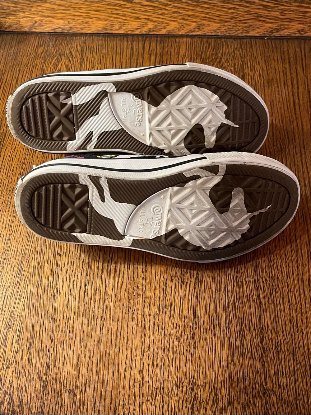 Converse Kids Black Unicon Low-Top Sneakers with White Accents, size 12